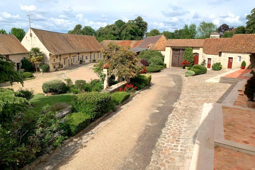 Beautiful Country House: Parisian Retreat 50 Minutes from Eiffel Tower Hodent Exterior photo